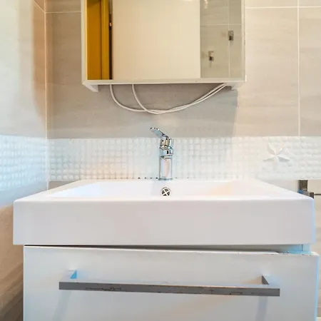 Lägenhet Charming With Garden And Pool Bibione